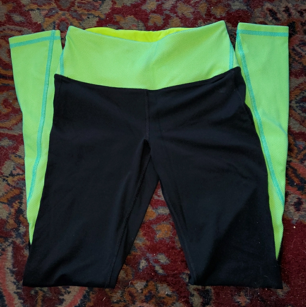 Knockout by Victoria's Secret VSX sport leggings
